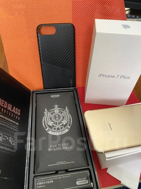 Apple iPhone 7 Plus. �/�, 128 ��, �������, 4G LTE, ����������, NFC ����