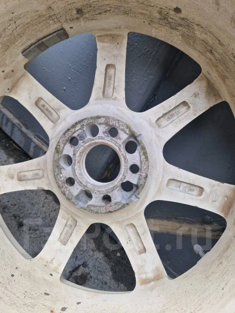 Work Emotion XT7. 7.0x17", 5x100, ET42 ����