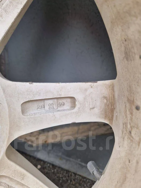 Work Emotion XT7. 7.0x17", 5x100, ET42 ����