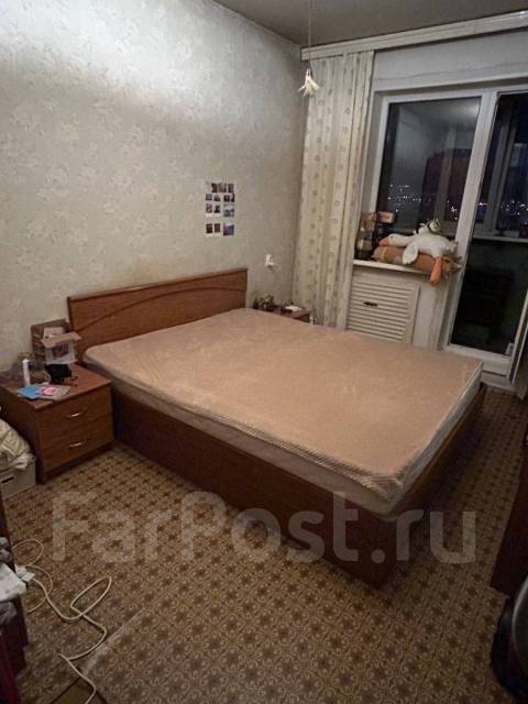 Кровать 2-х спальная с матрасом б/у, в наличии. Цена: 5 000₽ во ...