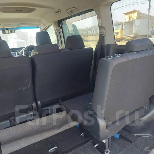 Toyota Noah. ��������, ��������, 2.0 (152��.�.), ������, 179 683����. �� ����