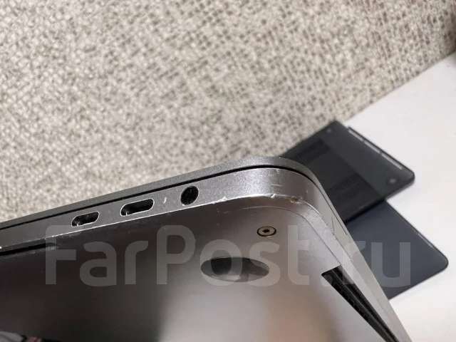 Apple MacBook Pro 15 2017 Mid. 15", 2,9����, ��� 16 ��, ���� 512���, WiFi: 1, Bluetooth: 1, ����������� �� 5��. ����