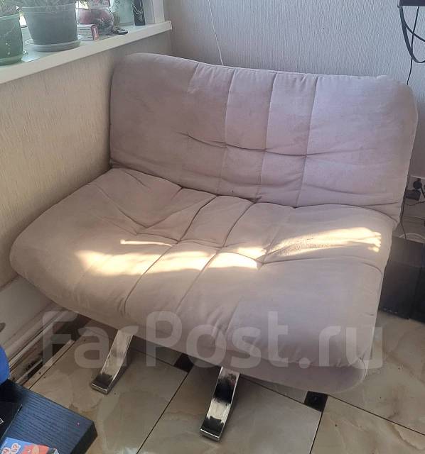 Диван малогабаритный, раскладной 120 см, б/у, в наличии. Цена: 10 000 ...