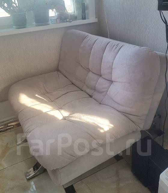 Диван малогабаритный, раскладной 120 см, б/у, в наличии. Цена: 10 000 ...