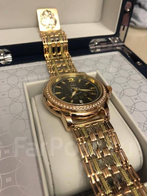 Шикарные золотые часы с золотым браслетом, мужчине, новый, в наличии. Цена: 450 000₽ в Хабаровске