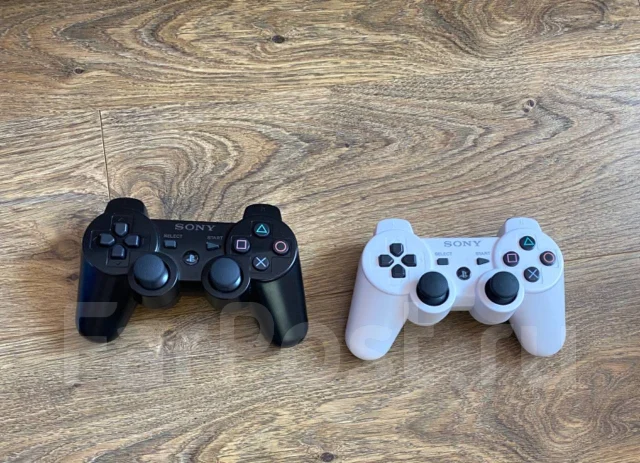 Sony PlayStation 3 Super Slim ����