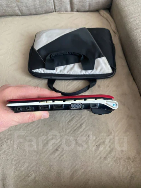 Samsung. 10.1", 1,7����, ��� 1024 ��, ���� 320���, WiFi: 1, Bluetooth: 1, ����������� �� 4��. ����