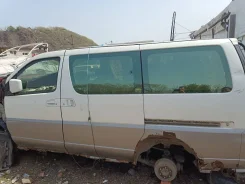 Nissan Caravan Elgrand. AVWE50, QD32 ����