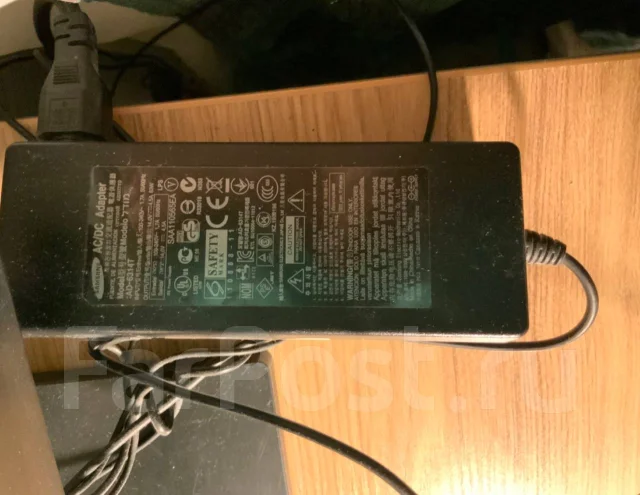 Samsung. 27" ����
