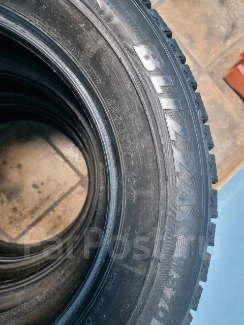 Bridgestone Blizzak WS-70. ������, ��� �����, 2010 ���, �/�, ����� 30 % ����