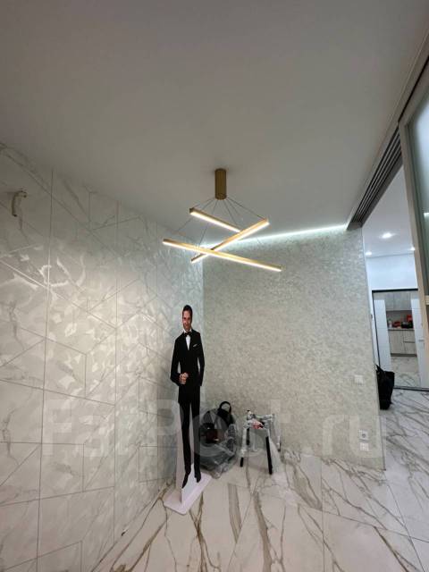 Монтаж натяжных потолков! Слив воды Ремонт потолка! Чистый монтаж во ...