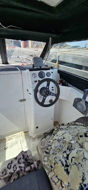 Nissan. 1984 ���, ����� 7��., ��������� ���������, 140��.�., ������ ����