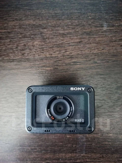 Sony DSC-RX0M2 ����