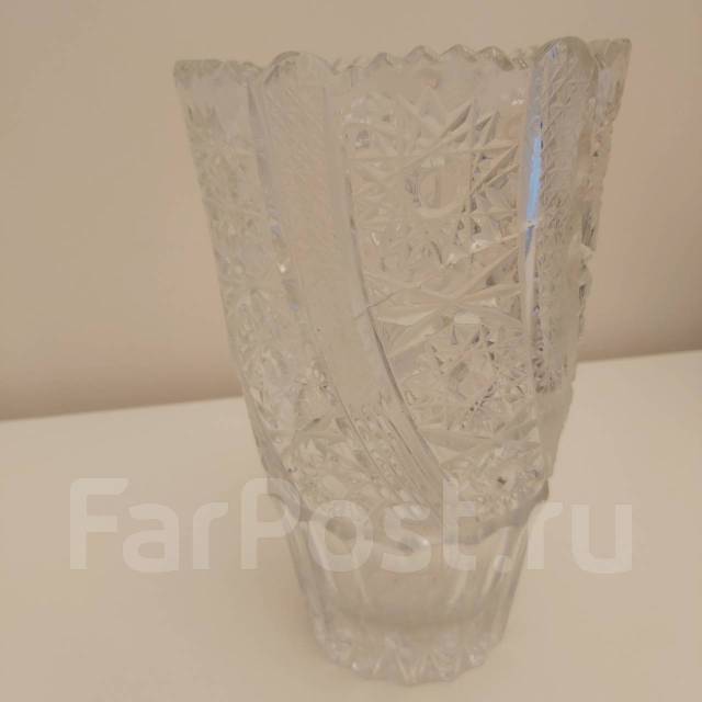 Отдам бесплатно вазу хрустальную во Владивостоке