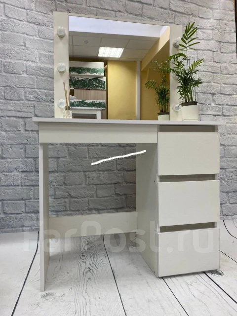 Косметический стол с подсветкой Сура (Белый), новый, в наличии. Цена: 8 ...