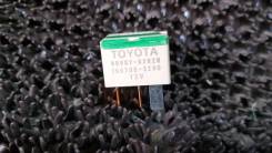    Toyota Camry 9098702028 