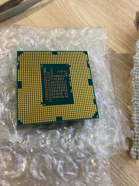 Intel Core i3-3240 ����