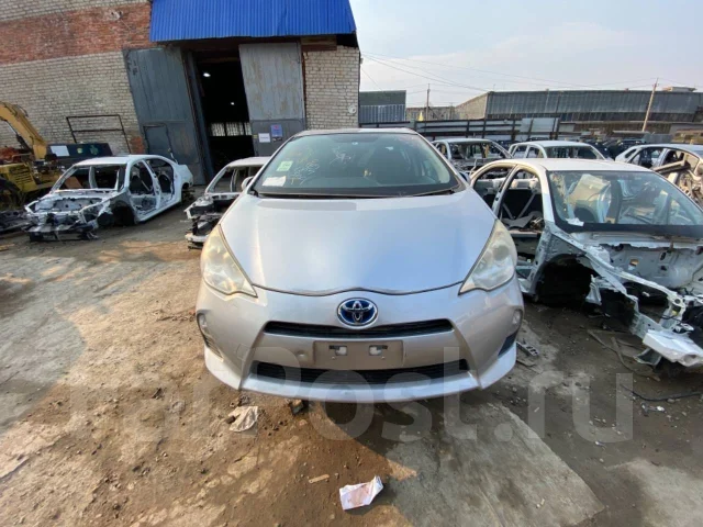 Toyota Aqua. NHP10, 1NZFXE ����