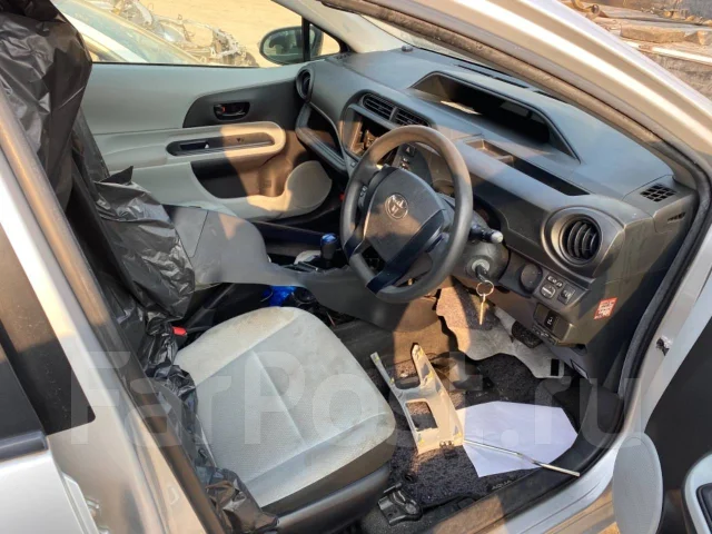 Toyota Aqua. NHP10, 1NZFXE ����