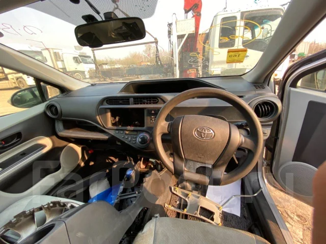 Toyota Aqua. NHP10, 1NZFXE ����