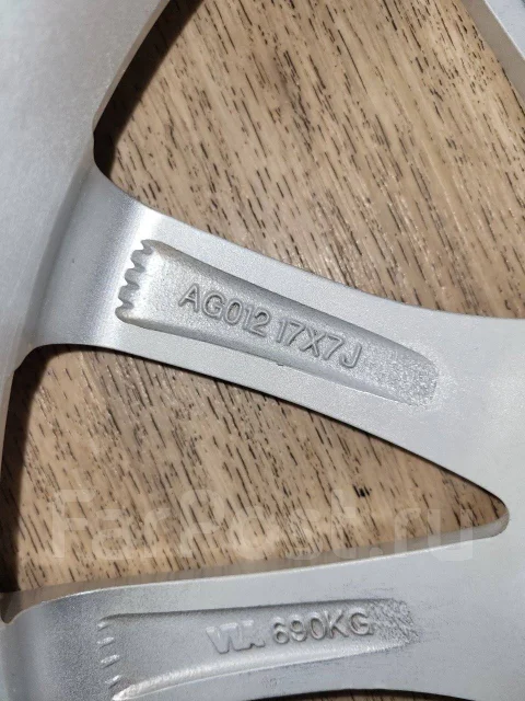 5Zigen Legales aEX. 7.0x17", 5x100, ET-48, �� 73,1���. ����