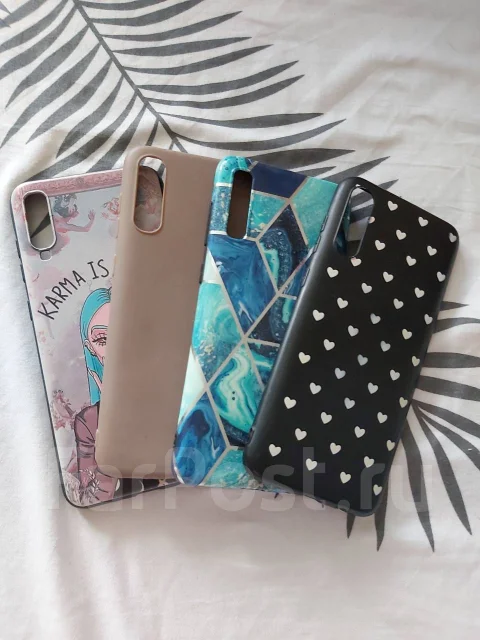 Samsung Galaxy A70. �/�, 128 ��, ������, 4G LTE ����
