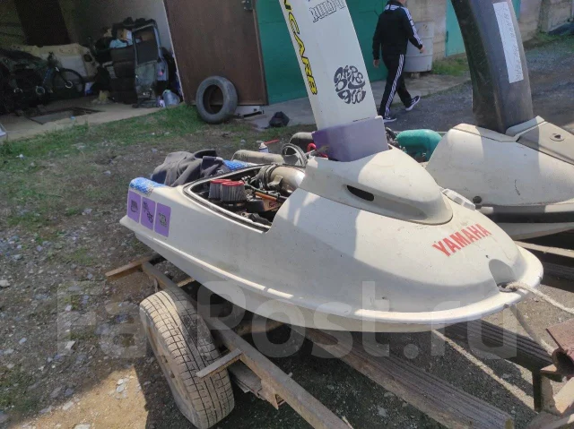 Yamaha SuperJet-700 ����
