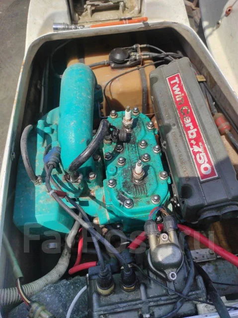 Yamaha SuperJet-700 ����