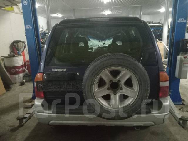 Suzuki escudo td52w