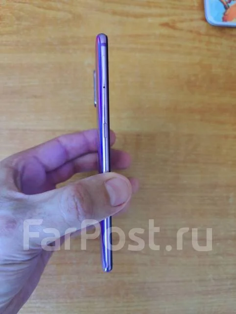 Xiaomi Mi8. �/�, 64 ��, �����, ������, 4G LTE, 5G, Dual-SIM, NFC ����