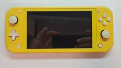 Nintendo Switch Lite ����
