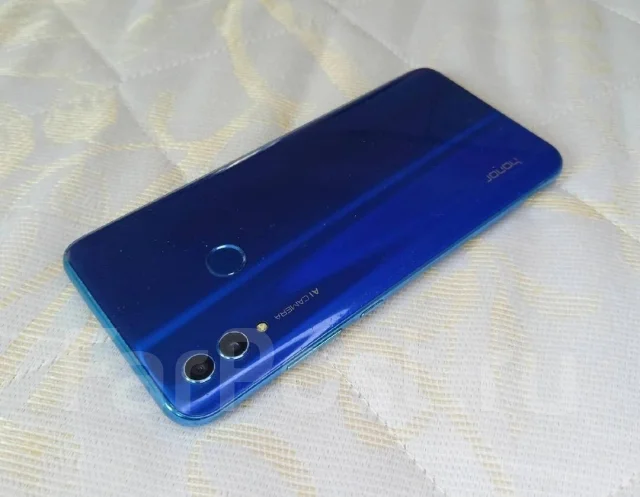 Honor 10 Lite. �/�, 64 ��, 3G, 4G LTE, Dual-SIM, NFC ����