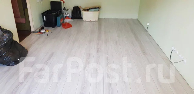 Укладка ламината, линолеума, паркета. фанеры. массивной доски в Уссурийске