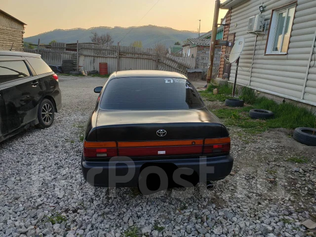Toyota Corolla. ��������, ��������, 1.6 (115��.�.), ������, 250 000����. �� ����