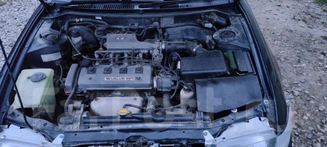 Toyota Corolla. ��������, ��������, 1.6 (115��.�.), ������, 250 000����. �� ����