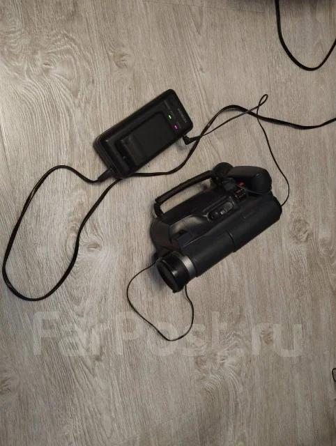 Hitachi ����