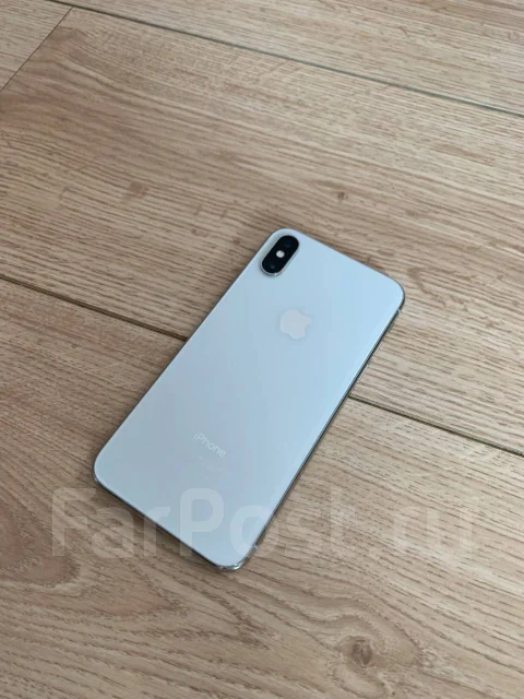 Apple iPhone X. �/�, 64 ��, �����, 4G LTE, ����������, NFC ����