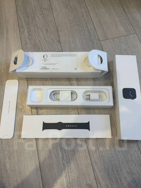 Apple Watch Series 5. GPS, NFC, IP67, IP68 ����
