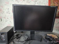 NEC. 30", ���������� �� (LCD, LED, QLED) ����