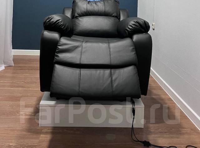 Подиум для кресла реклайнер, новый, в наличии. Цена: 6 000₽ во Владивостоке
