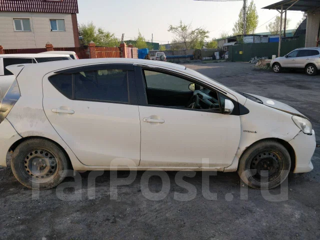 Toyota Aqua. �������, ��������, 1.5 (74��.�.), ������, 56 000����. �� ����