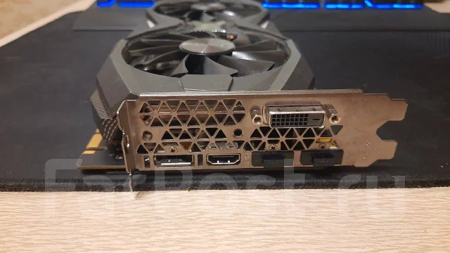 GeForce GTX 1080 ����