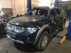 Mitsubishi L200. KB4T, 4D56 ����