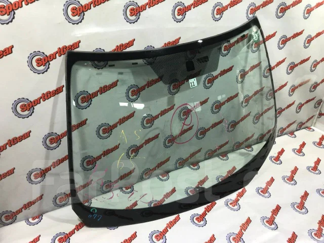 Лобовое с подогревом приора