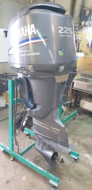 Yamaha. 225��.�., 4-�������, ����������, ���� U (762 ��), 2005 ��� ����