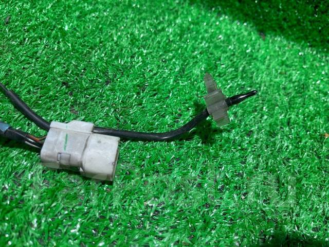 Реле вентилятора печки Hilux Surf KZN185 133000км купить во ...