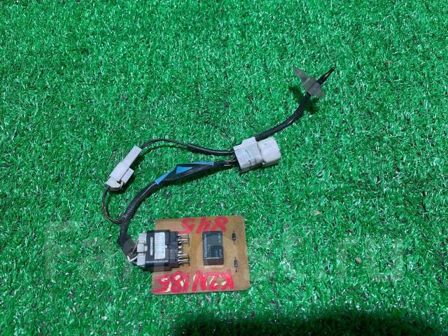 Реле вентилятора печки Hilux Surf KZN185 133000км купить во ...