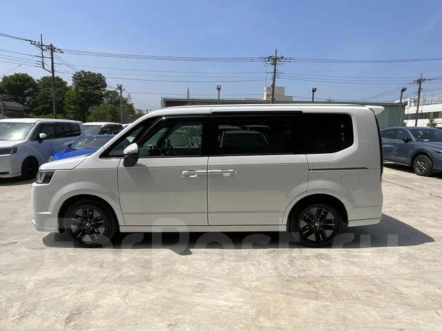 Honda Stepwgn. �������, 4wd, 1.5, ������, 2 000����. ��, �/�. ��� ����� �� ������������ ����