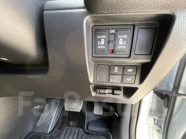Honda Stepwgn. �������, 4wd, 1.5, ������, 2 000����. ��, �/�. ��� ����� �� ������������ ����