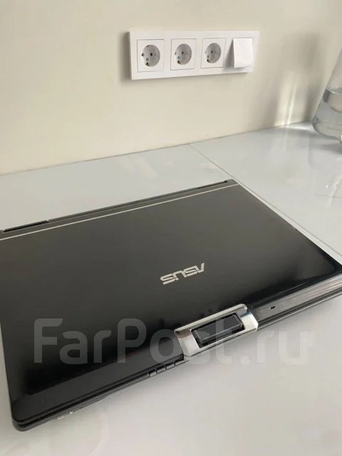 Asus M50Vc. 15.4", ��� 2048 ��, ���� 250���, WiFi: 1, Bluetooth: 1 ����
